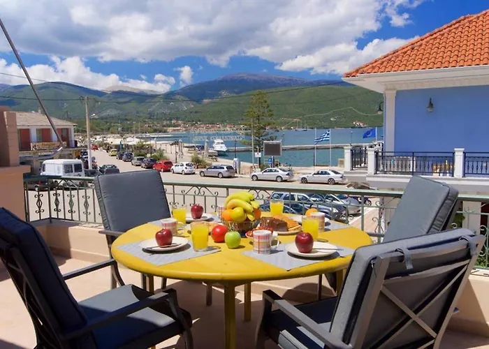 Casa Di Vito, 10m From Sami's Main Square Apartament