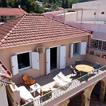 Casa Di Vito, 10m From Sami's Main Square Apartment *