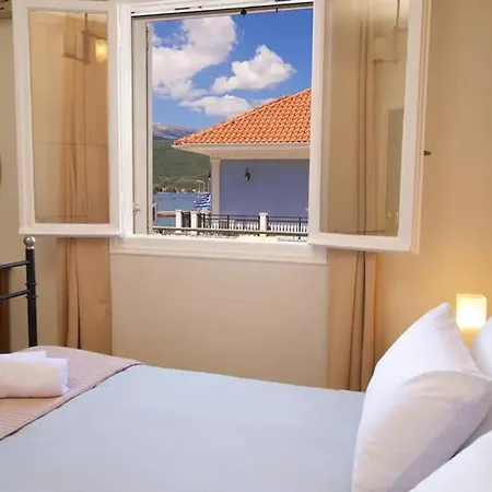 Casa Di Vito, 10m From Sami's Main Square شقة *