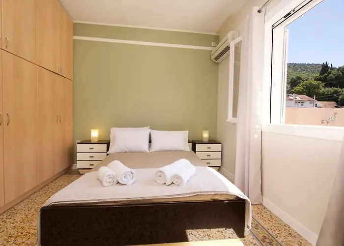 Casa Di Vito, 10m From Sami's Main Square